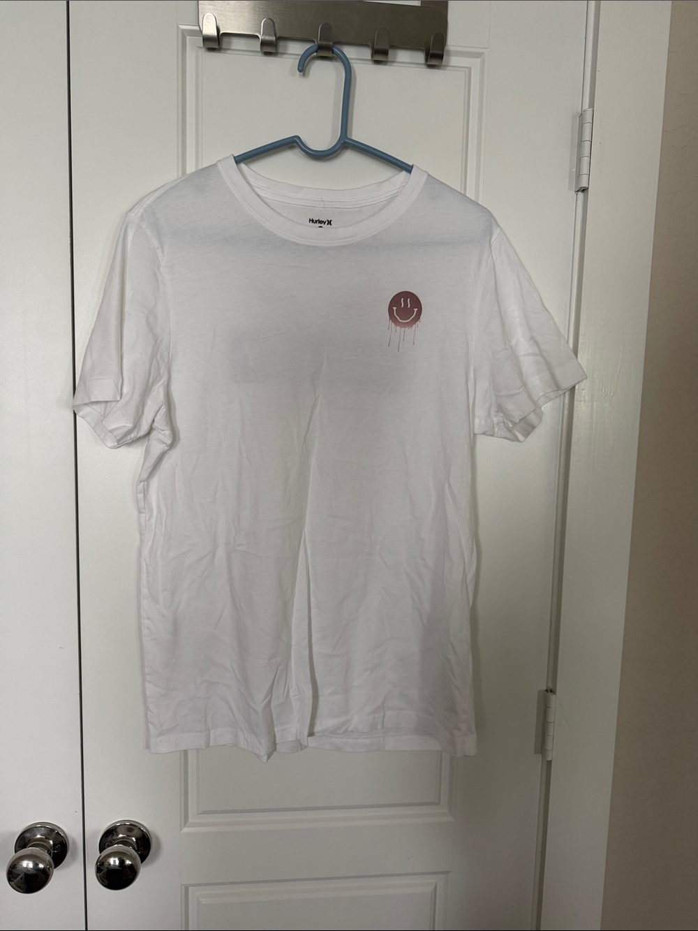 Hurley White Short Sleeve Tee with Mauve Drip Smiley